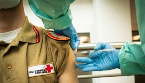 Vacinação COVID-19 na rede nacional da Cruz Vermelha Portuguesa
